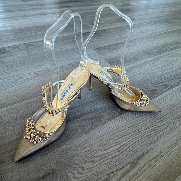 Manolo Blahnik LURUM Embellished Heels - Picture 3 of 6